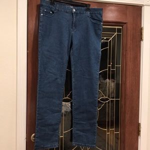 Y&F jeans brand new w tag